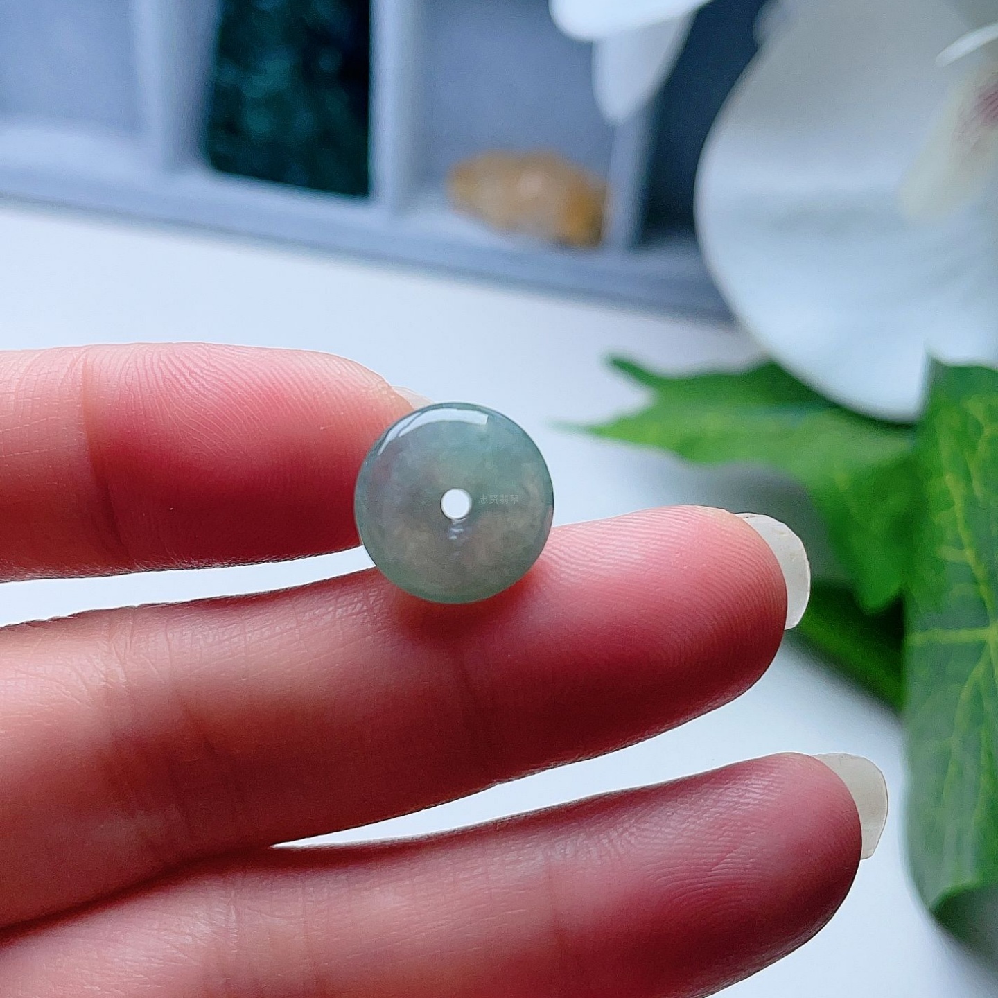 天然A货翡翠甜水绿小平安扣吊坠缅甸老坑迷你圆扣手链清新吉祥 - 图1