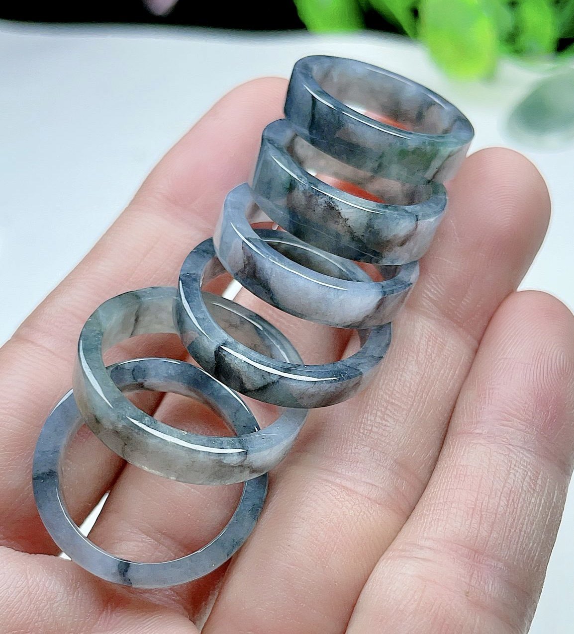 天然翡翠A货冰种乌鸡方戒指情侣款指环飘花特色意境直切口戒圈,淘宝优惠券,粉丝福利购,淘宝优惠卷