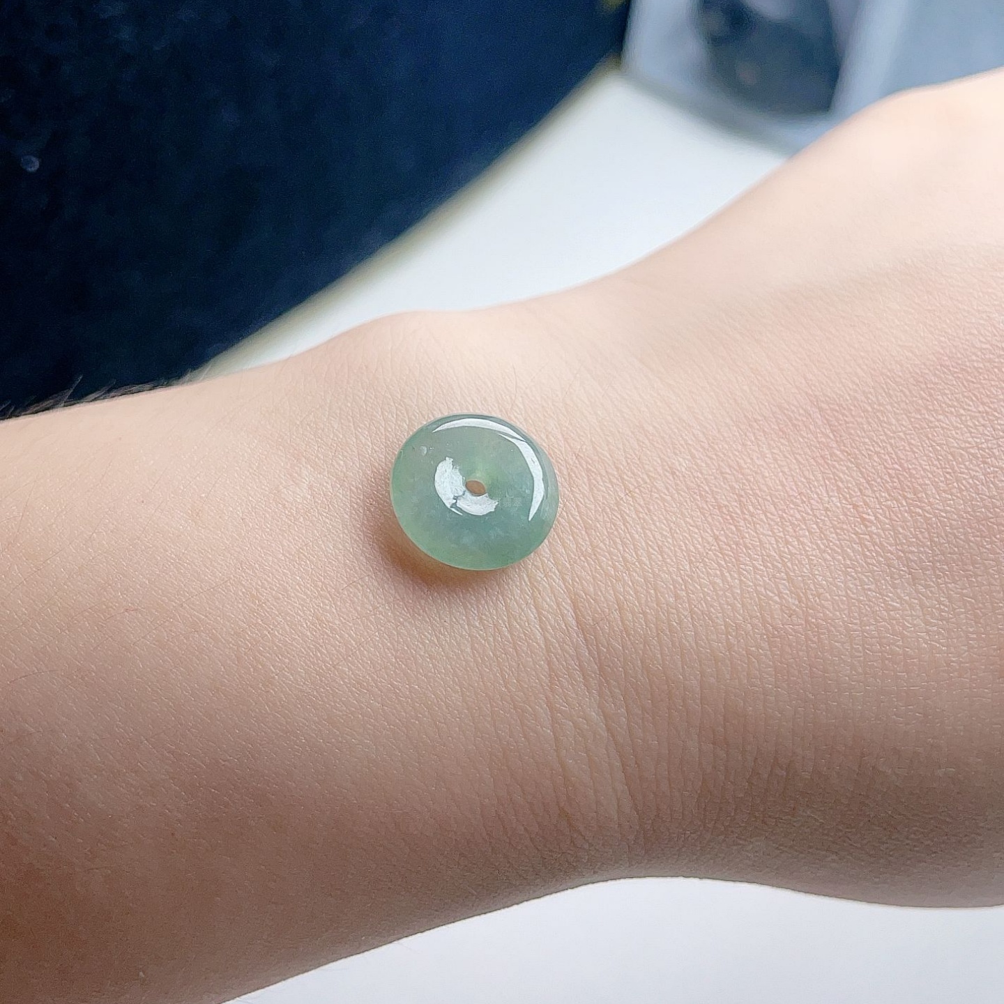 天然A货翡翠甜水绿小平安扣吊坠缅甸老坑迷你圆扣手链清新吉祥 - 图3