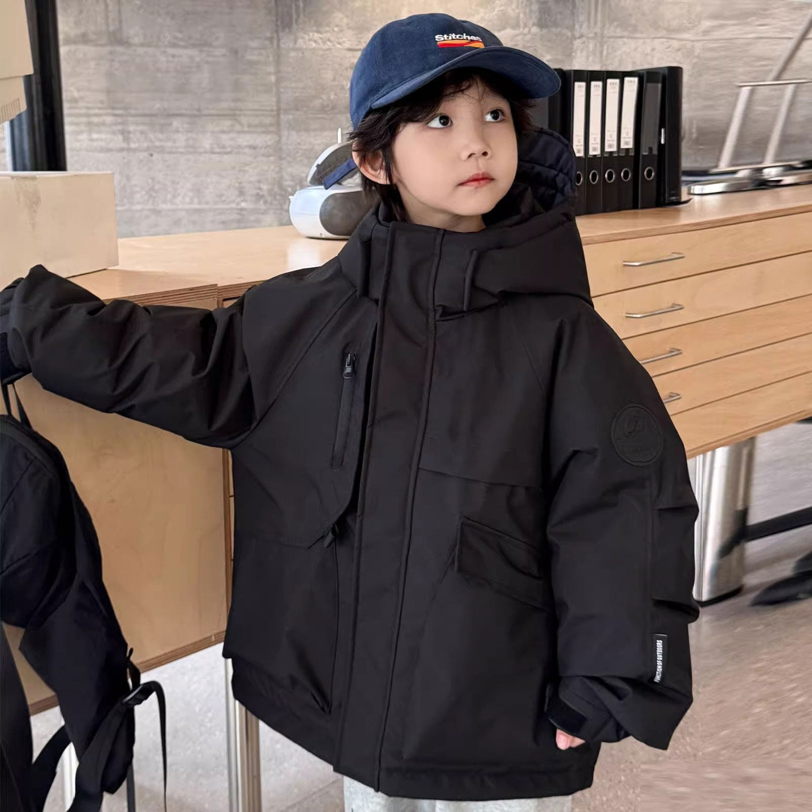 儿童工装羽绒服2026年男童女童中大童韩版冲锋衣连帽白鸭绒外套潮