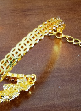 金色手饰手链手环手镯