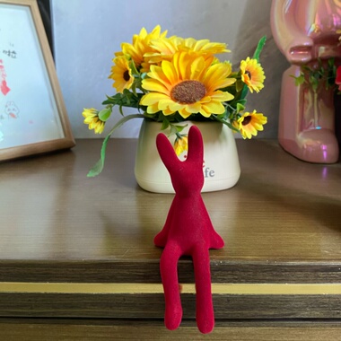 红色植绒坐姿兔子玄关摆件套装