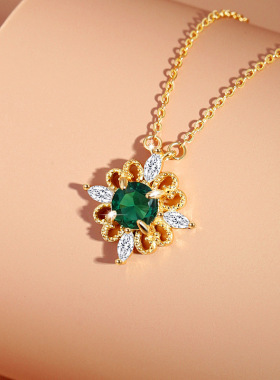 四叶草s925纯银项链女小众设计轻奢款锆石吊坠锁骨链戒指耳钉套装