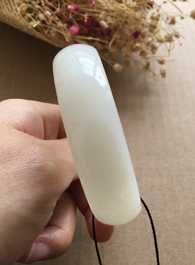 天然证书和田玉手镯