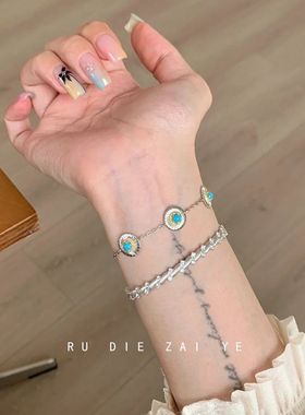 如蝶在野 拉丝雏菊手链显白轻奢高级感复古小众设计可抽拉手链