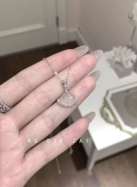 如蝶在野 胖嘟嘟小扇子~清冷感扇形项链轻奢高级感小众设计锁骨链