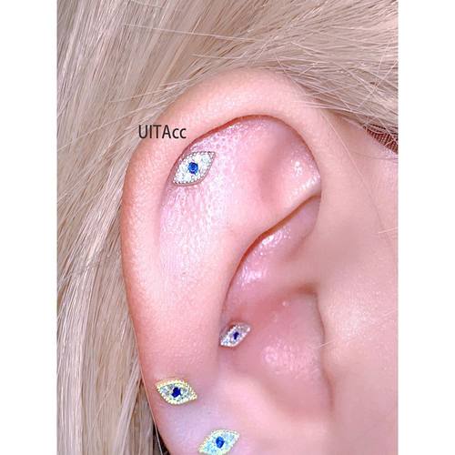 如蝶在野 恶魔之眼钛钢迷你闪锆耳饰免摘拧螺丝耳骨钉养耳洞女 - 图0