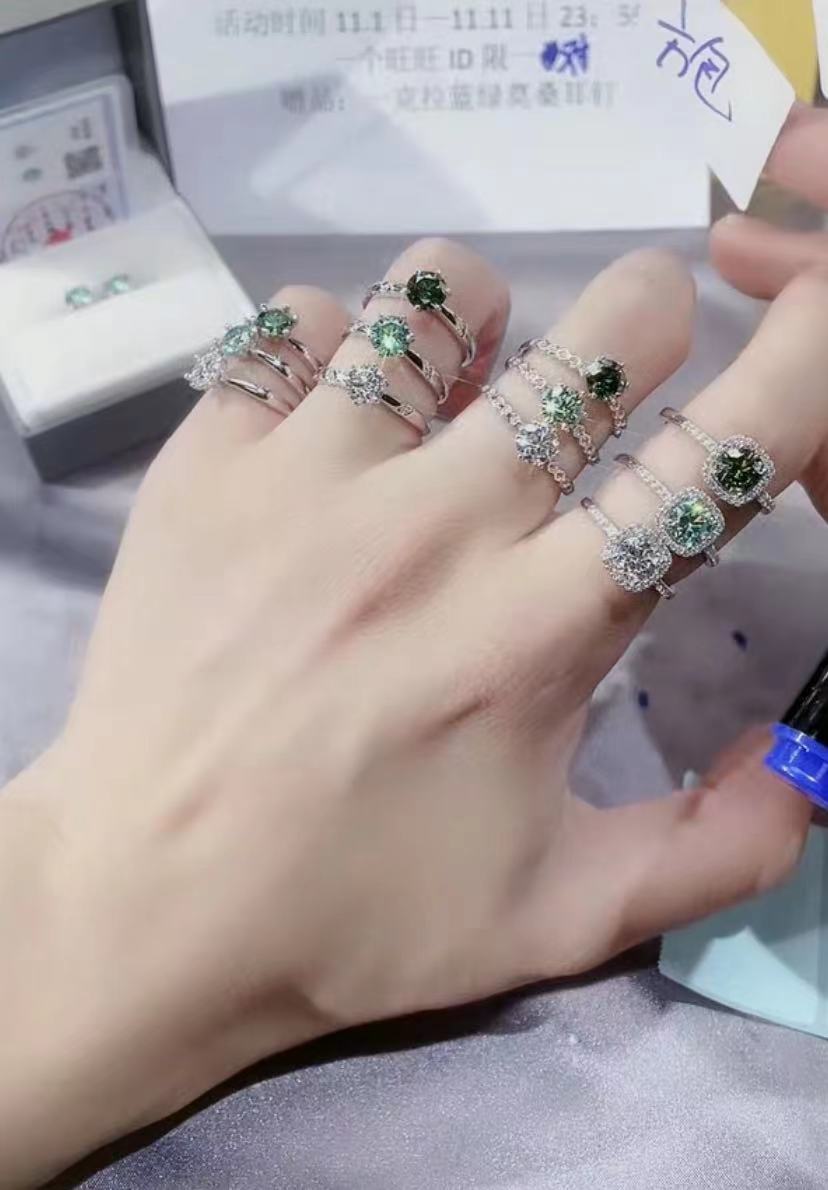 发货 莫桑专拍链接 小白家饰品 11.12 发货 莫桑专拍链接 小白家饰品 11.12