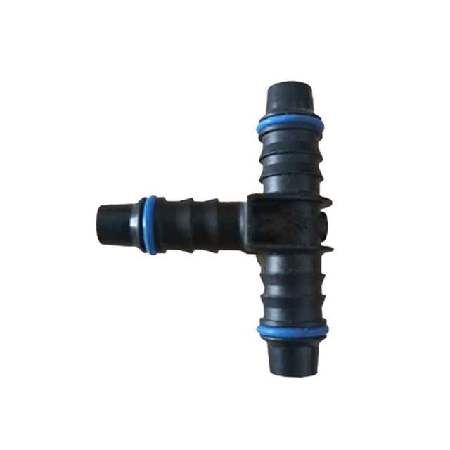 Connection of fuel pipelines for quick insertion of fuel pipes for public joints