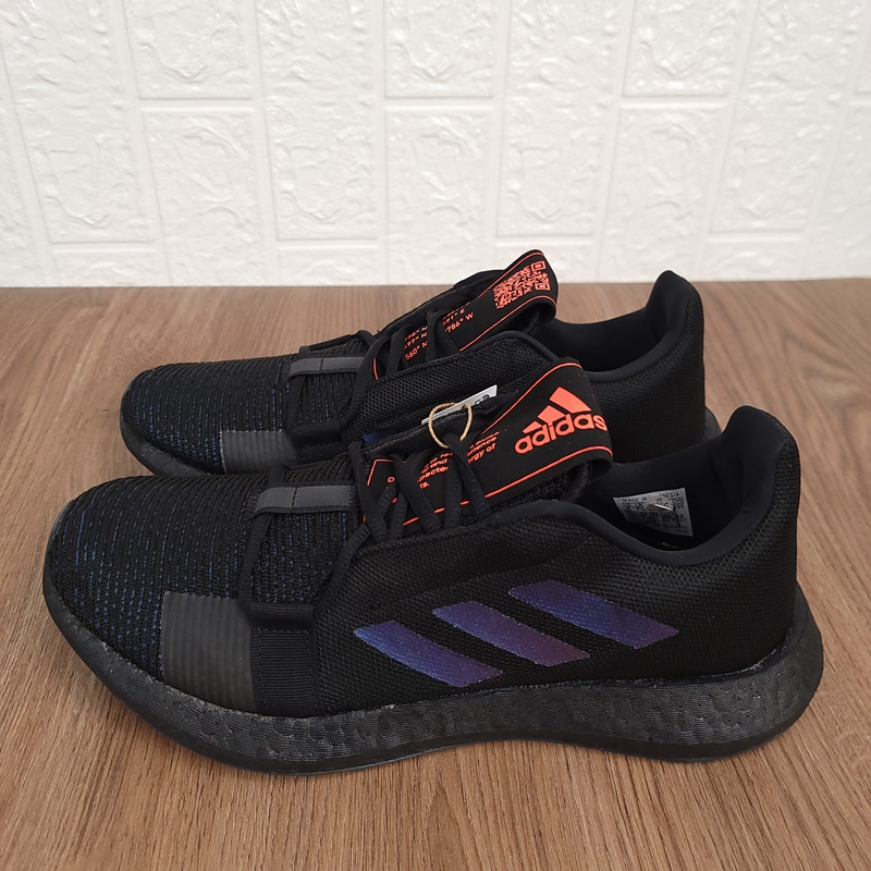 Adidas BOOST 男女减震舒适跑步鞋 EG0960 EG0959 EF0709 GZ5173 - 图0