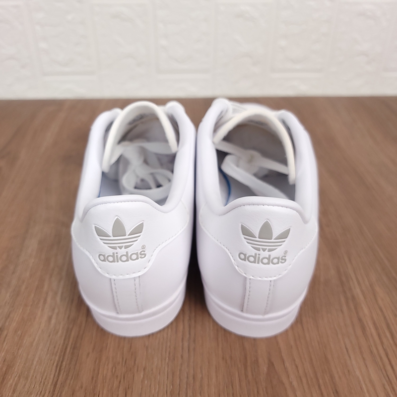 Adidas 三叶草 男女经典百搭防滑耐磨低帮舒适休闲鞋板鞋 EE8903 - 图1