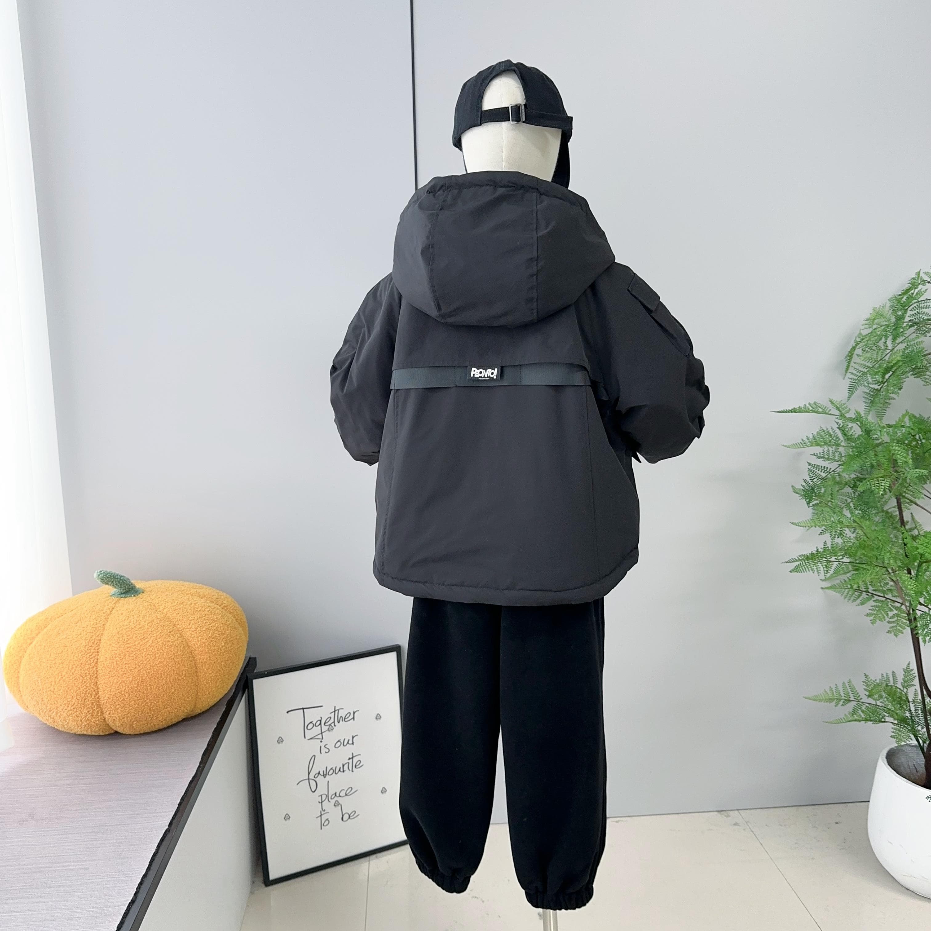 啦芙莱童装2025秋冬款韩版儿童连帽户外夹克男女童冲锋衣外套8307 - 图2