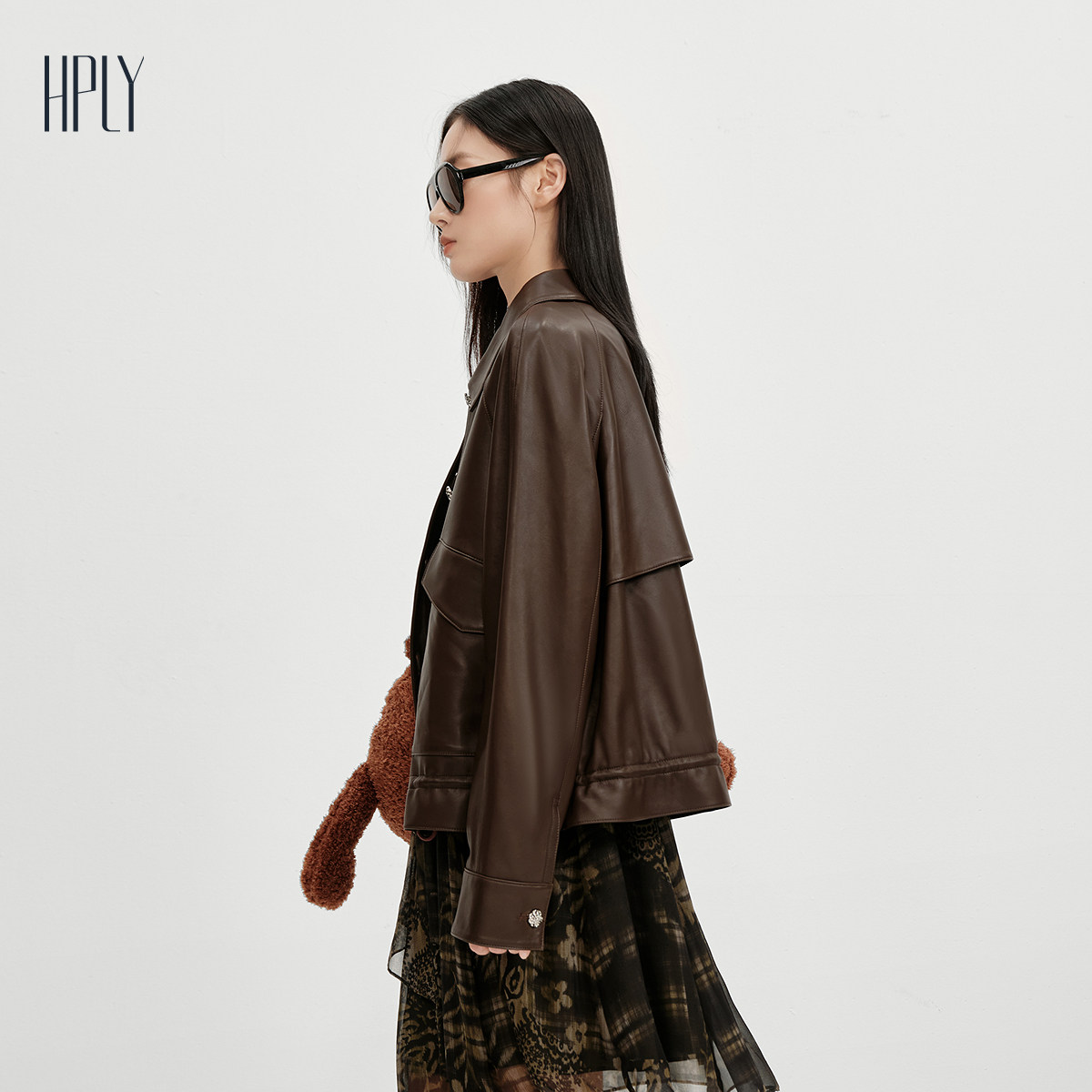 【小“皮”气系列】HPLY荷比俪2025新女复古小羊皮经典翻领外套,淘宝优惠券,粉丝福利购,淘宝优惠卷