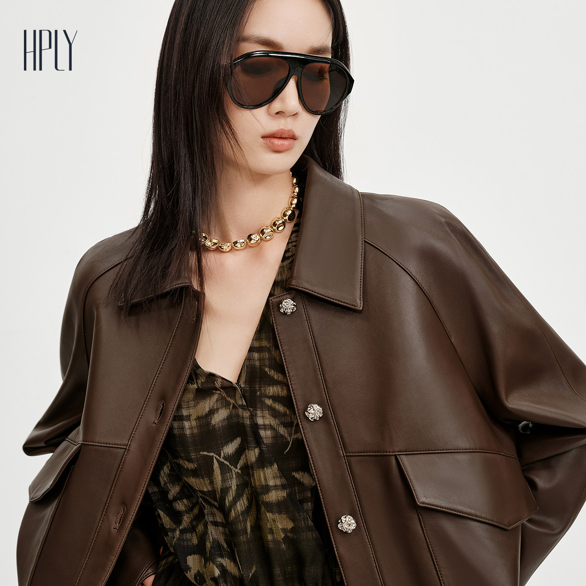 【小“皮”气系列】HPLY荷比俪2025新女复古小羊皮经典翻领外套,淘宝优惠券,粉丝福利购,淘宝优惠卷