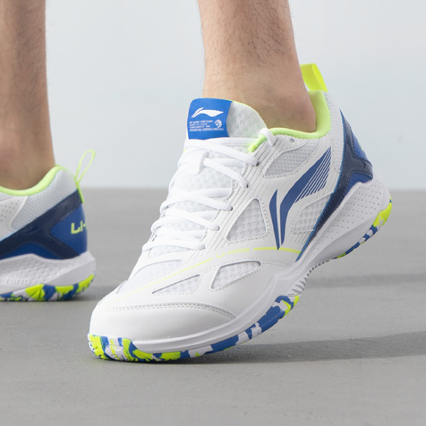 Lining/李宁 疾风lite 防滑耐磨舒适透气羽毛球鞋 - 图1