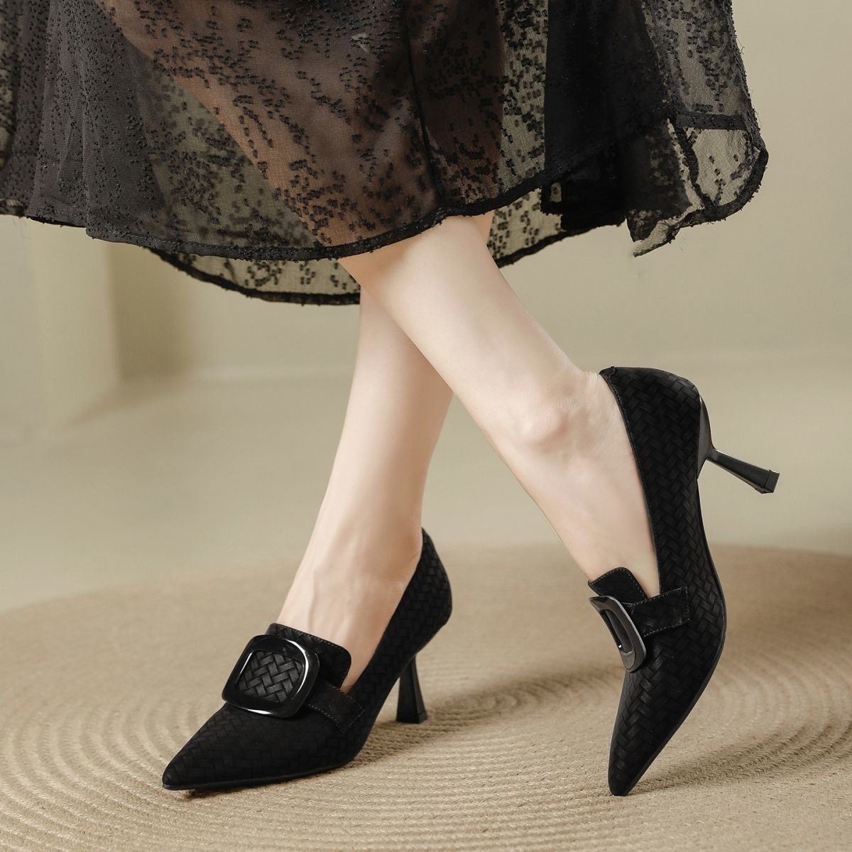 方扣深口单鞋子女2026年春季新款尖头细跟高跟鞋牛皮编织大码鞋子,淘宝优惠券,粉丝福利购,淘宝优惠卷