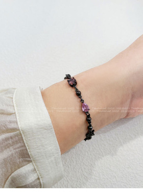 潮酷枪黑色字母W彩色锆石手链