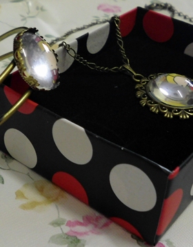 现货PATTY AND JIMMY Necklace Bracelet 卡通時光寶石 項鏈手镯