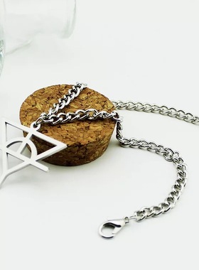 华晨宇花花火星演唱会吊牌项链