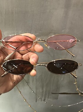 国潮风墨镜女拍照椭圆形