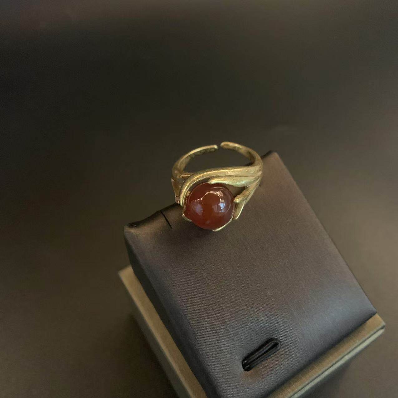 新款个性小众2025新中古经典时髦铜镀复古金高级感开口可调节红玛,淘宝优惠券,粉丝福利购,淘宝优惠卷