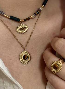 黑色气质轻奢高档串珠项链MADAM