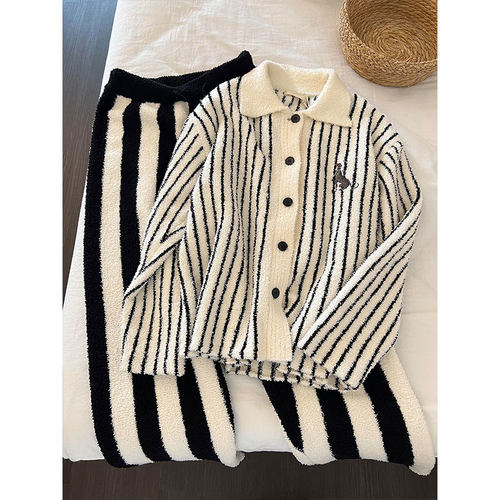 韩系卡通印花半边绒睡衣女秋冬季新款大码加厚毛绒针织家居服套装 - 图2