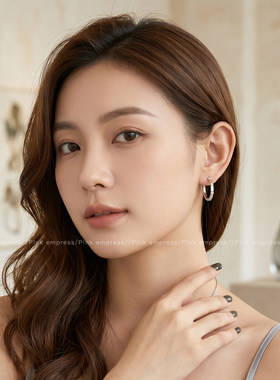 韩系轻奢高级感耳圈女2026新款耳饰小众设计感耳钉独特漂亮型耳环