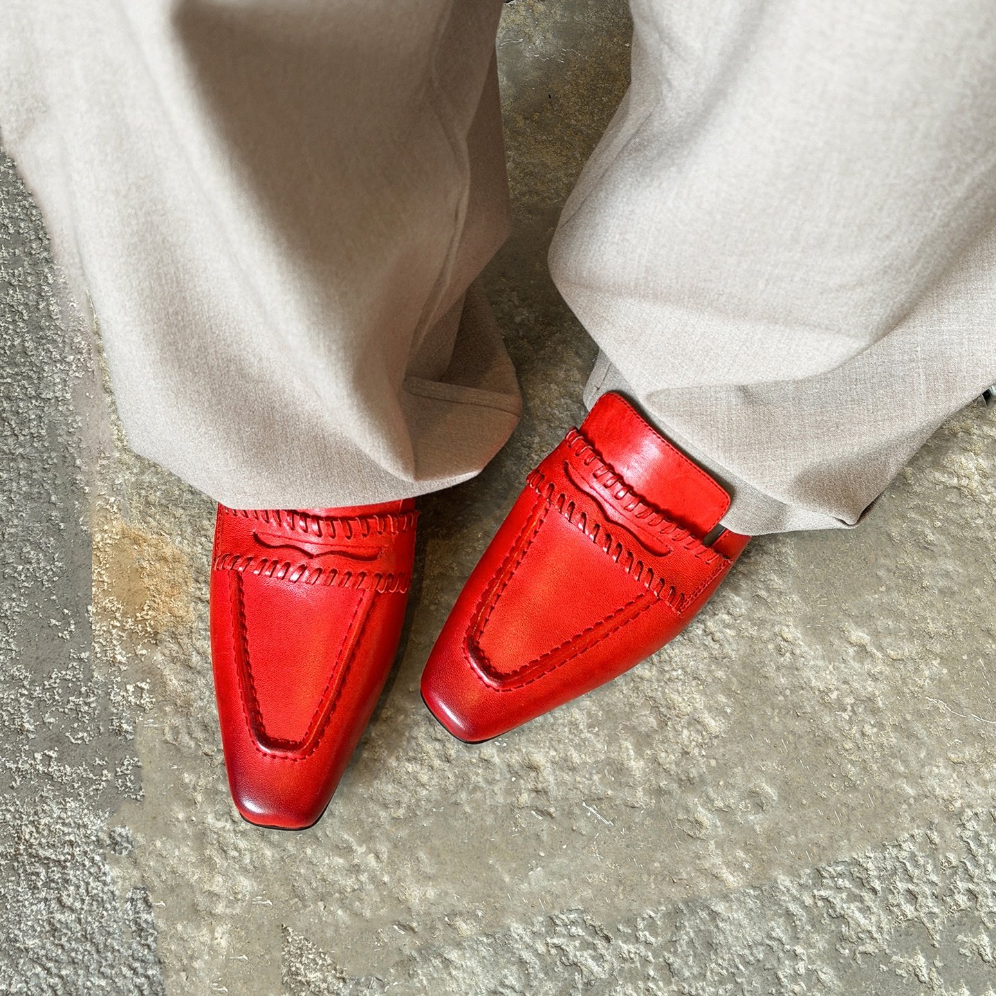 圆圆妈2026春季简约复古方头深口一脚蹬单鞋通勤百搭粗跟牛皮女鞋,淘宝优惠券,粉丝福利购,淘宝优惠卷