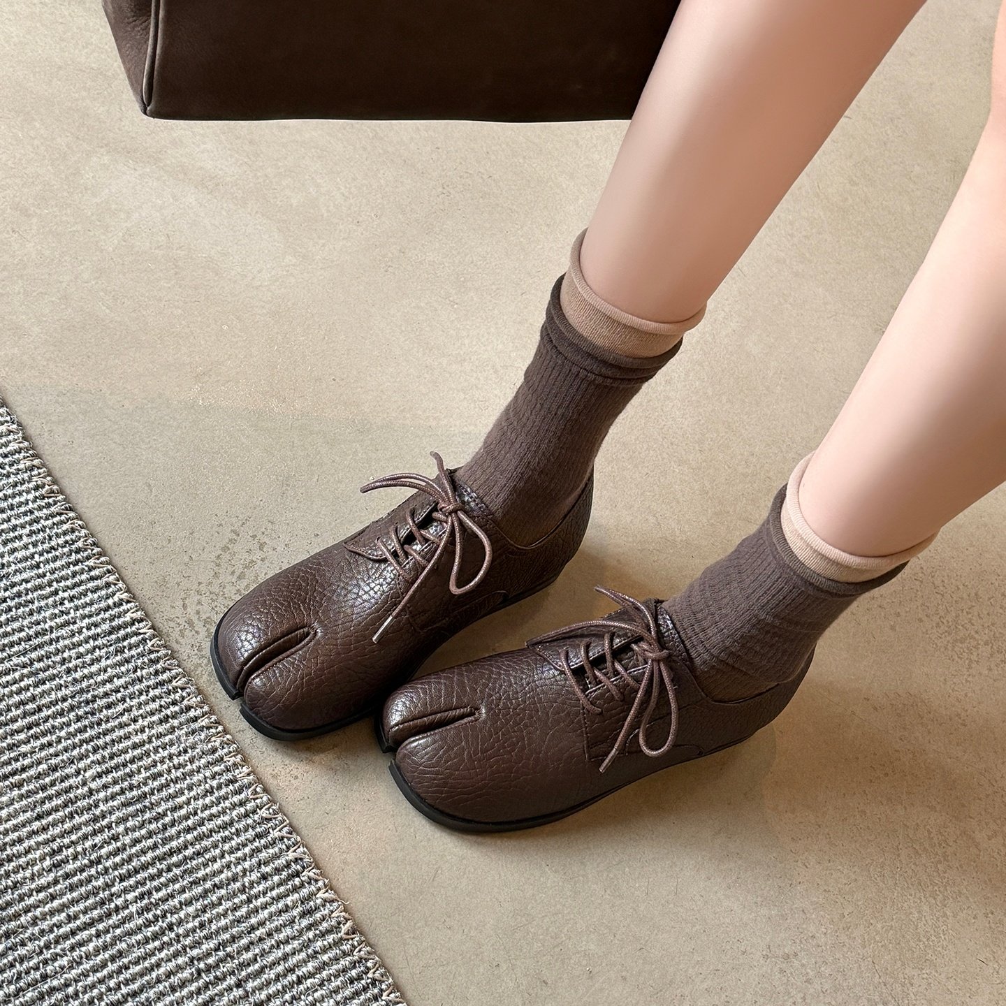 圆圆妈2026春季简约圆头分趾深口系带单鞋休闲百搭内增高牛皮女鞋,淘宝优惠券,粉丝福利购,淘宝优惠卷