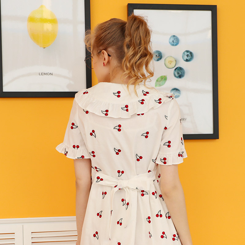 库恩玛维旗舰店樱桃裙女夏新款娃娃领小个子清新短款连衣裙旅游拍照必备裙子1