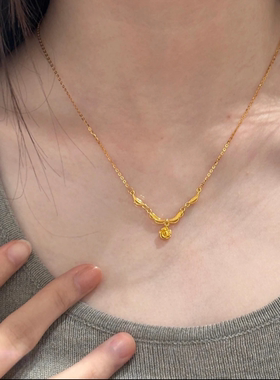 金色有钱花吊坠项链女