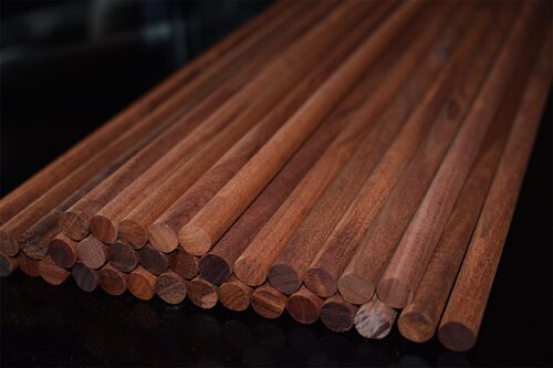 血檀木料1.0cm红木小料圆棒diy手工木棍实木红木条珠子料条料 - 图2