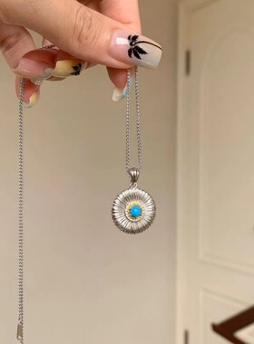 权志龙同款复古绿松石雏菊锁骨链