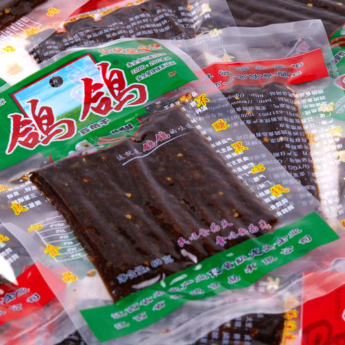 江西特产鸽鸽豆角干 麻辣蒜香混搭手撕香辣条69g小包休闲网红零食 - 图1