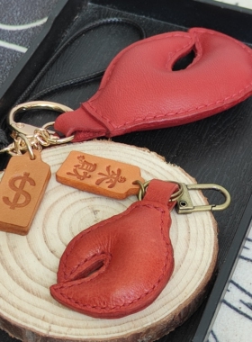 原创手工红色蟹钳来财钥匙扣钱来真皮小挂件牛皮包包挂饰小众礼物