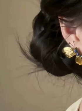 新中式复古流金蝴蝶耳环