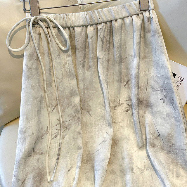 New Chinese-style acetate satin skirt for women, spring and autumn style high-waisted slim A-line skirt ink printed pleated skirt
