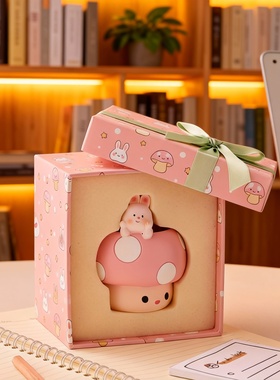 卡通兔子蘑菇树脂摆件礼盒生日