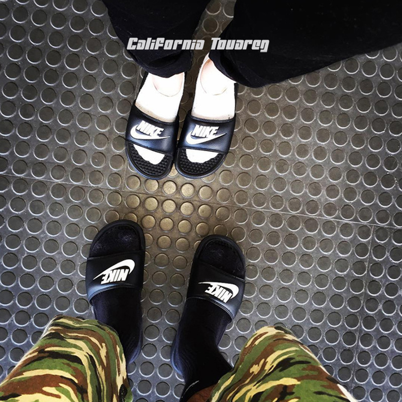 nike slippers couple