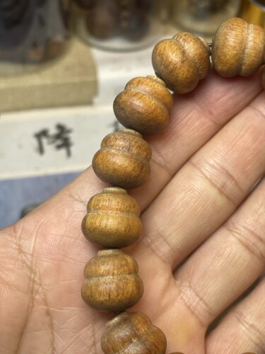 贡木粗磨未打磨清香味老料沉水雕刻年糕油葫芦手串文玩念珠盘沉香 - 图0