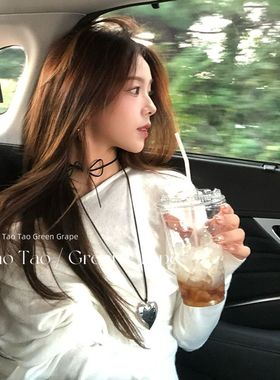 银色立体爱心吊坠项链女秋冬百搭长款高级感黑皮绳毛衣链卫衣配饰