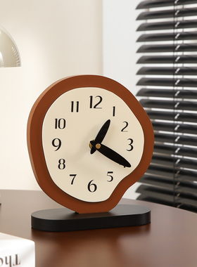 中古风复古时钟桌面摆件高级感小众客厅玄关卧室电视柜家居装饰品