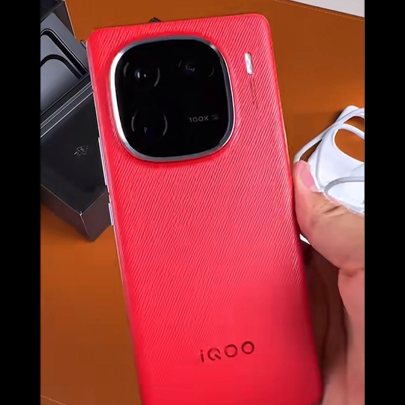 vivo iQOO 12新款5G手机vivoiqoo12高通骁龙8Gen 3游戏传奇赛道版-图2