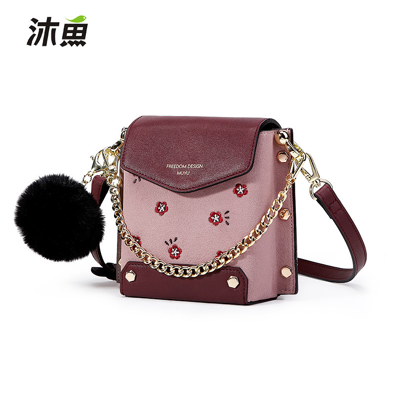 沐鱼2020新款ck铆钉手提单肩小包包 沐鱼女士包袋