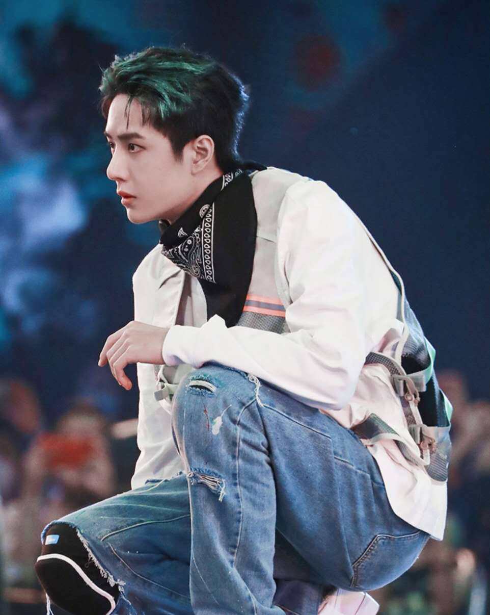 肖战同款围巾头巾发带男女王一博绑手学生情侣小方巾街头领巾裤巾