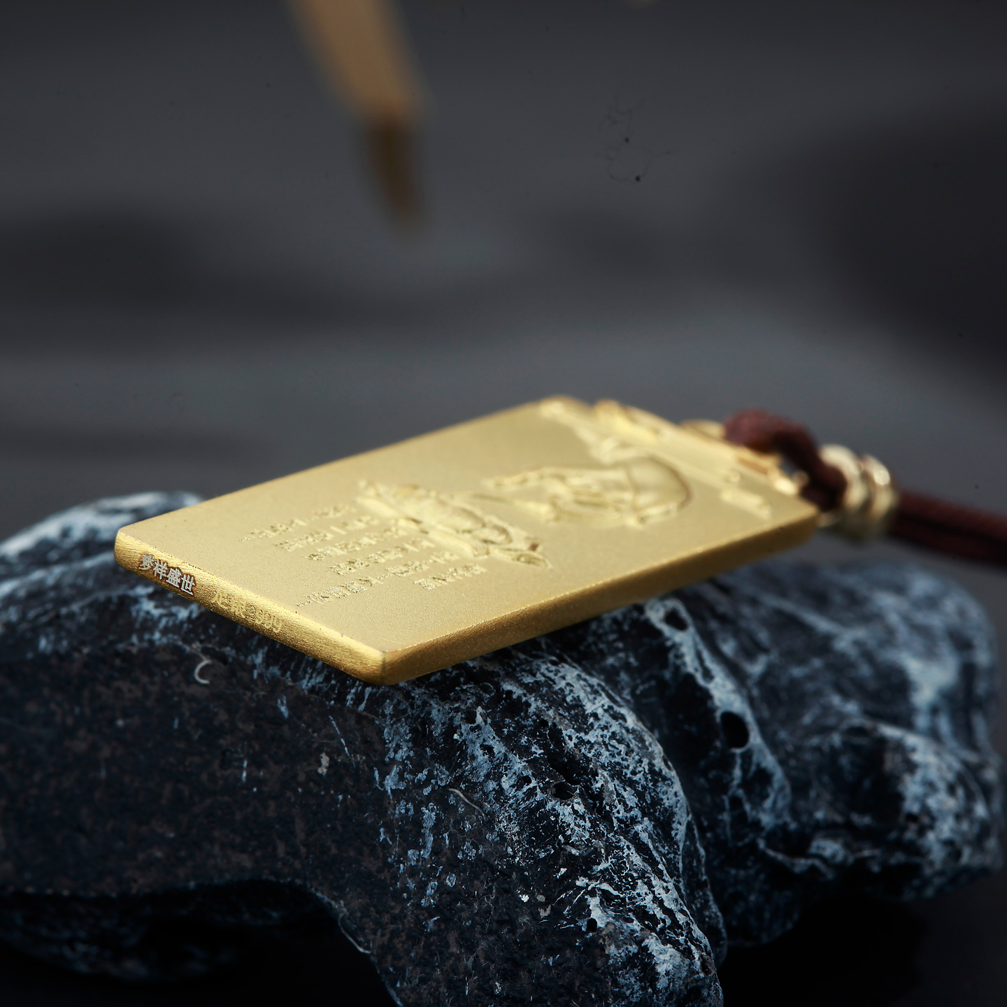 [电商专供]梦祥银999足银吊坠女佛手莲花项链坠实心复古做旧描金 - 图2