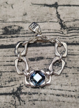 西班牙unode50挂锁色水晶手链