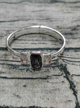 UNOde50天然宝石级灰白水晶戒指