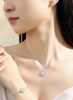 原创四叶草贝母项链女复古新中式小众设计森系花朵锁骨链925纯银